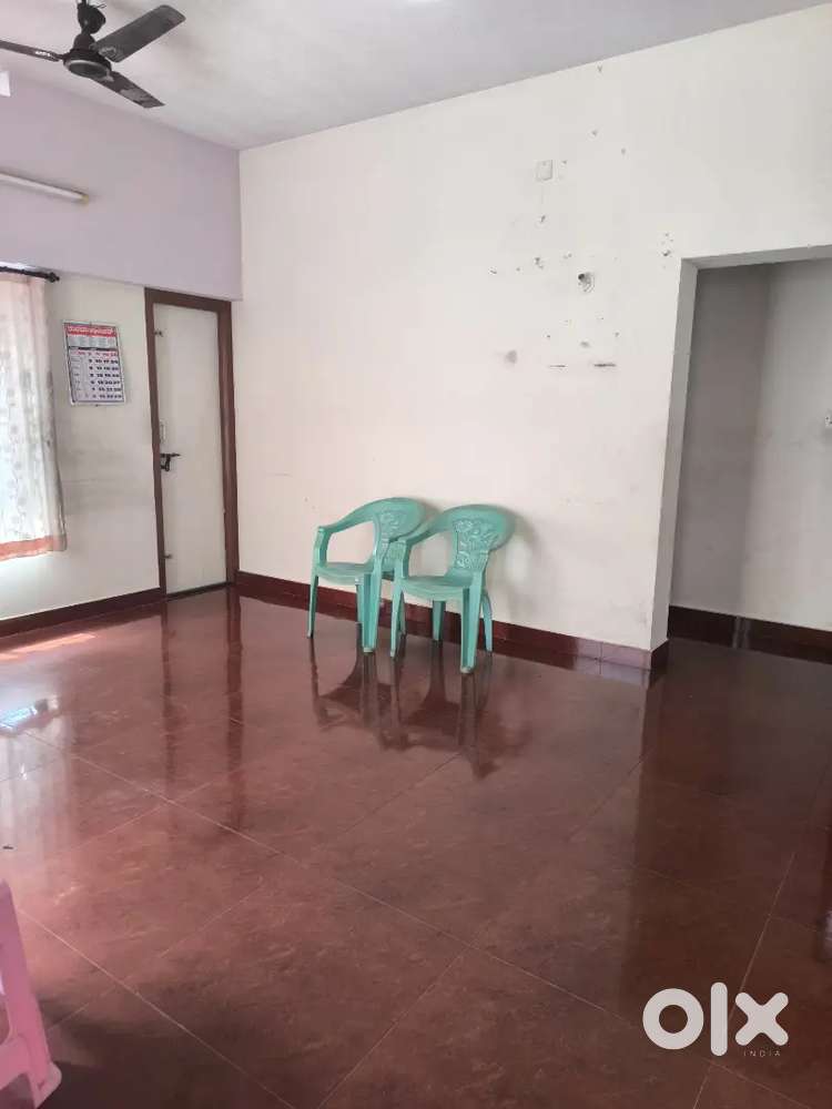 Rental 2bhk 1st floor house in parapade akashbhavna