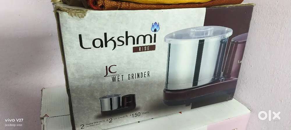 Wet grinder working in good condition, no complaints