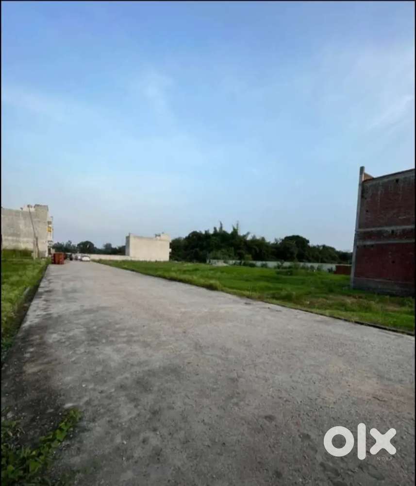 executive enclave me pilot he 30 feet sadak 80 gazz pilot he 20 feet