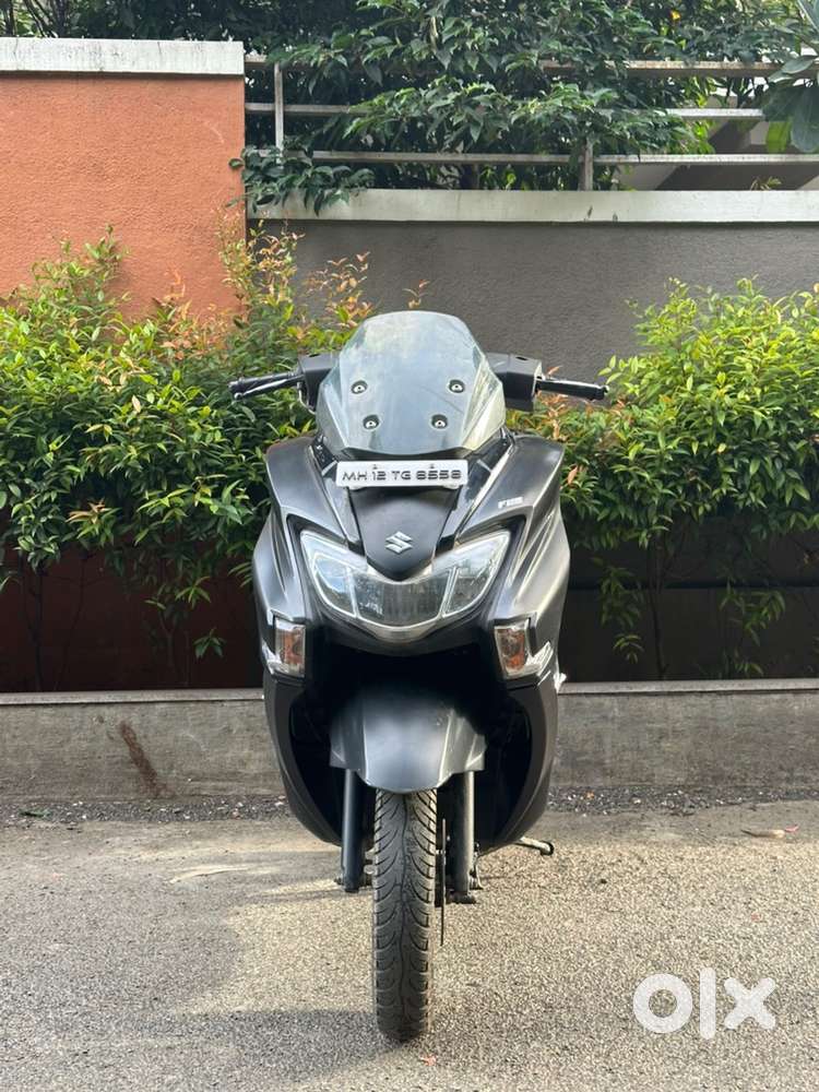 Suzuki burgman street