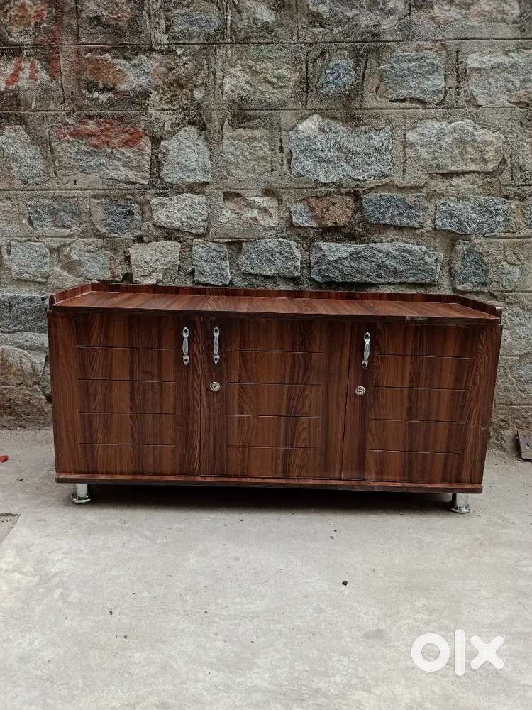 BRAND NEW MODEL SHOERACK