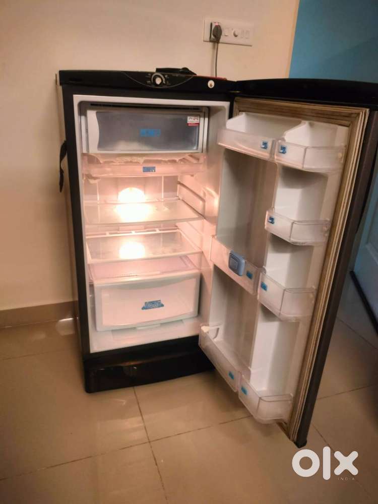 Very good condition Single Door Fridge For sale Godrej, 2017