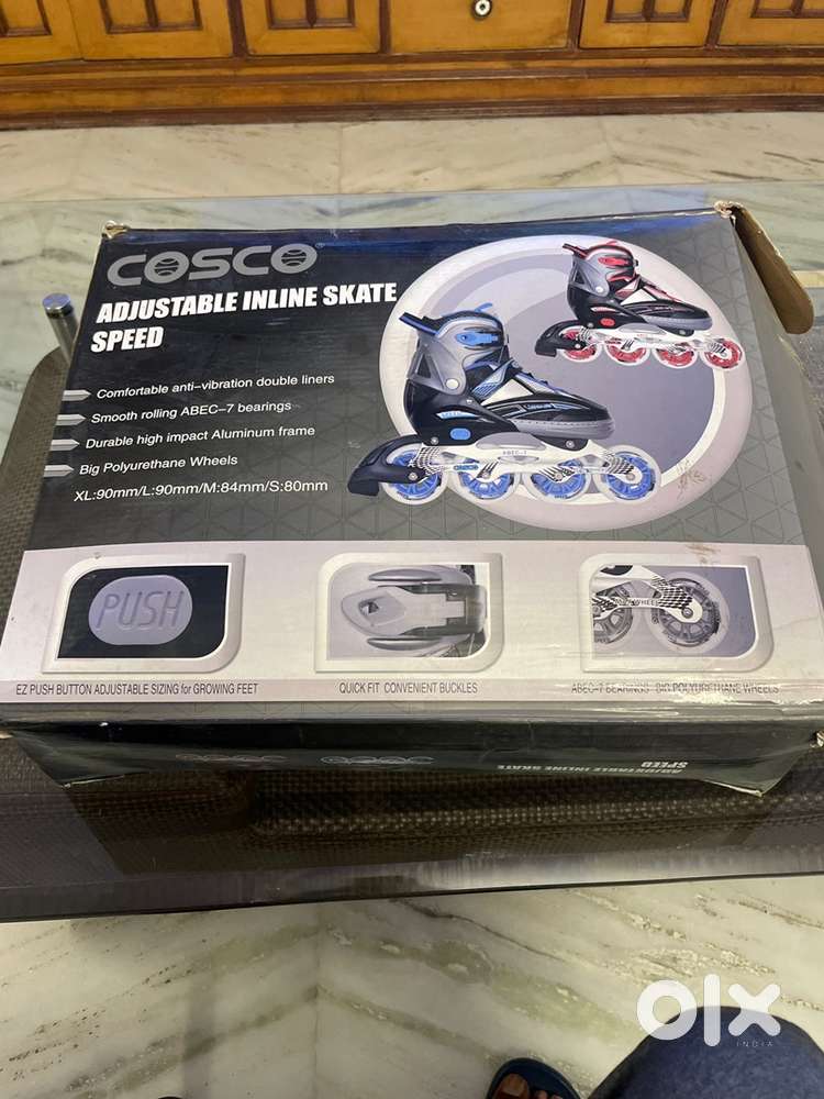Adjustable inline skate
