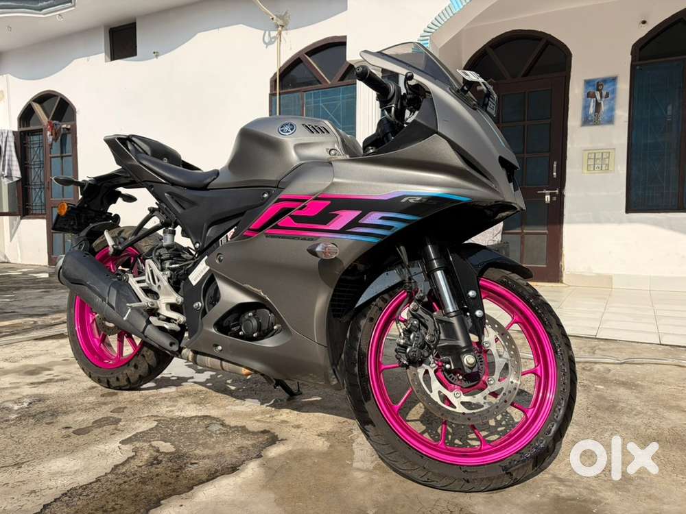 Yamaha R15 V4 Magenta gray for sell.