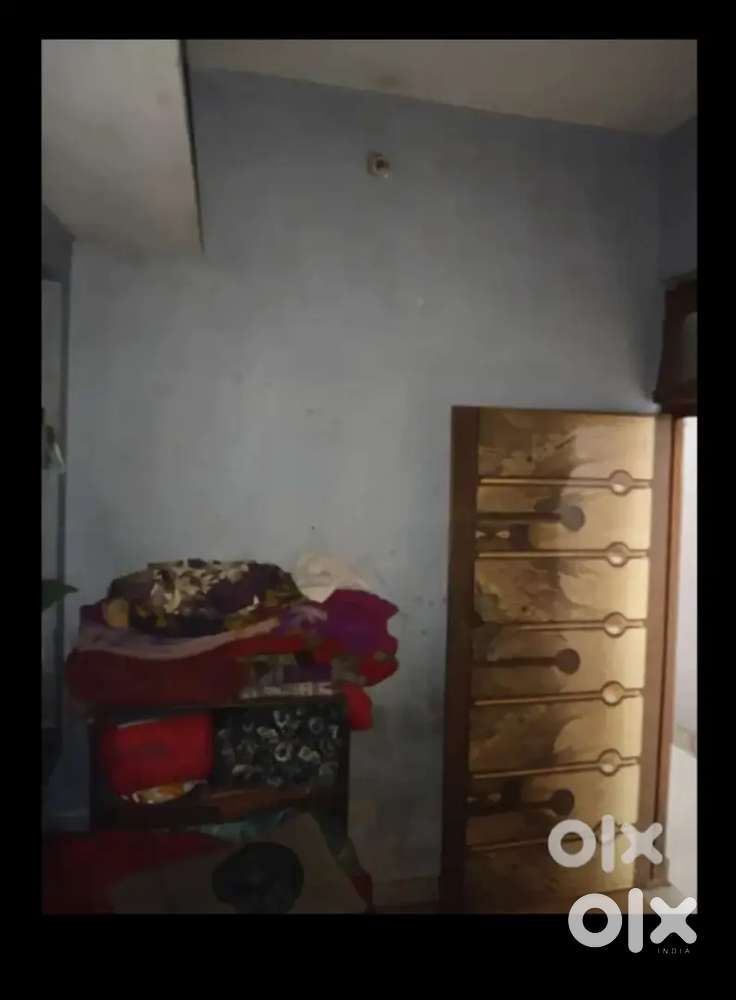 Kamre kiraye par dena he