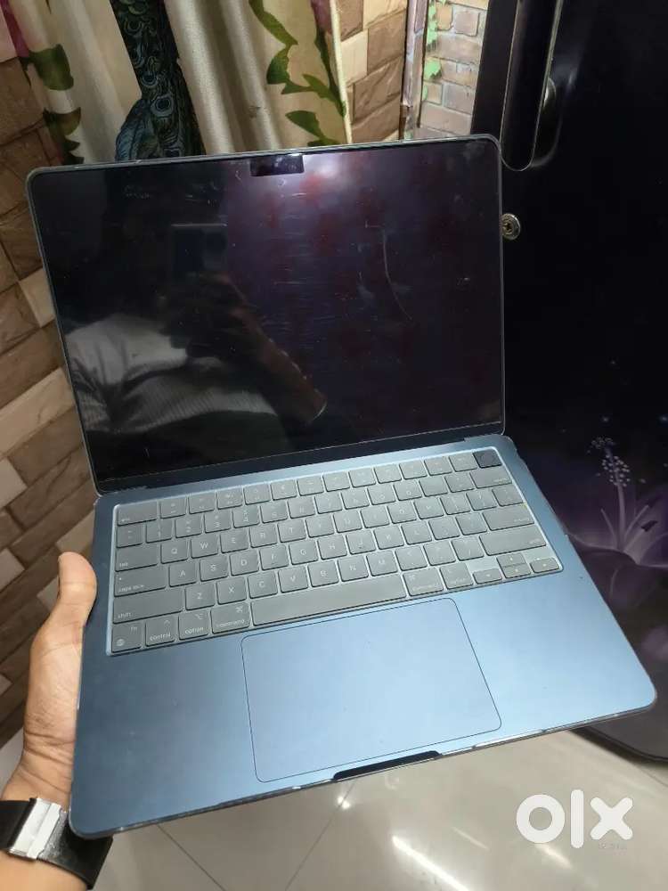 MacBook Air M2 256 GB storage  new condition 24 hours use only