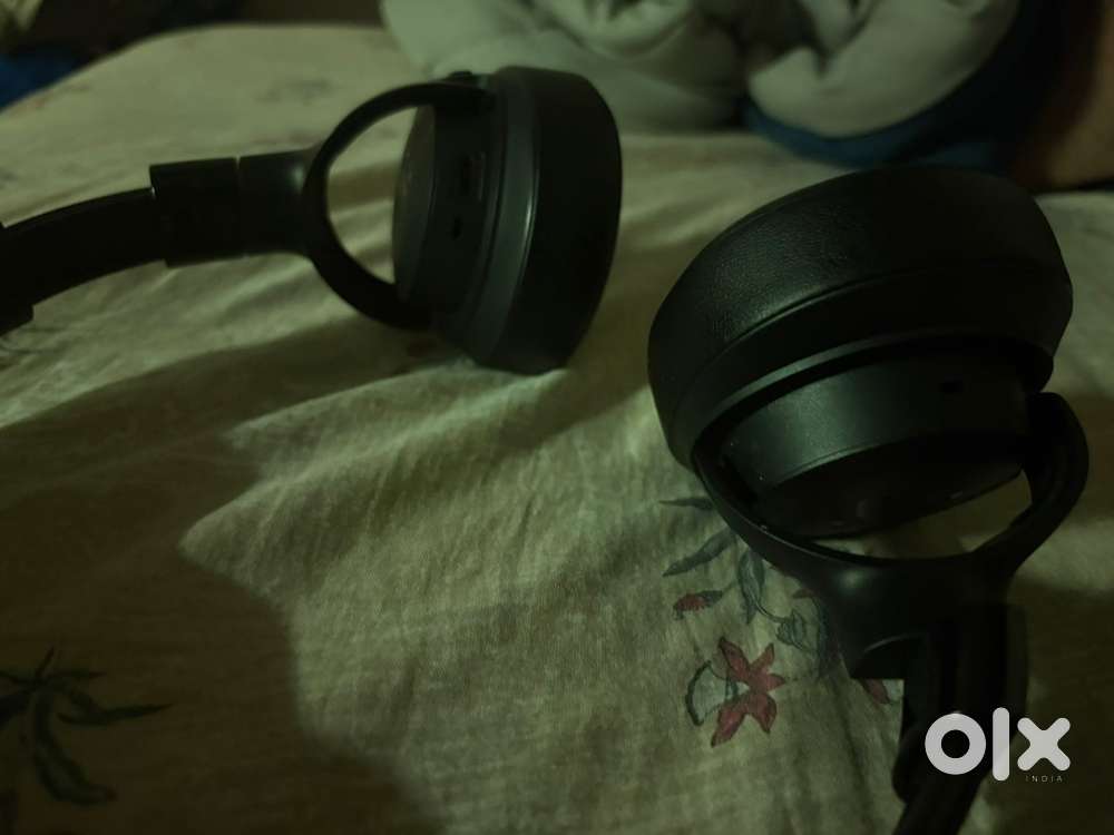 Jbl tune 770NC headphone