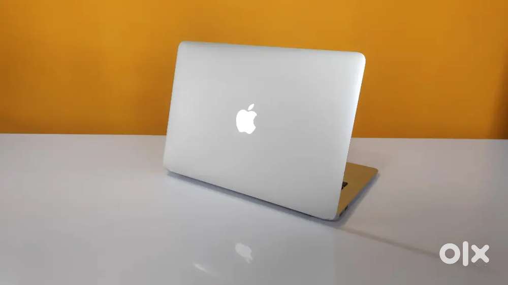 Dell. Apple. Lenovo. all top brands Available & lowest price