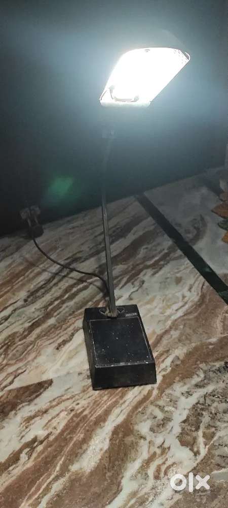 Philips old style table lamp