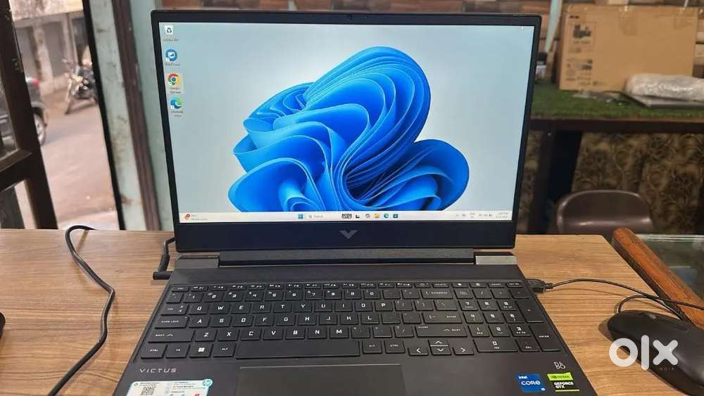 Hp Victus (Gaming Laptop).