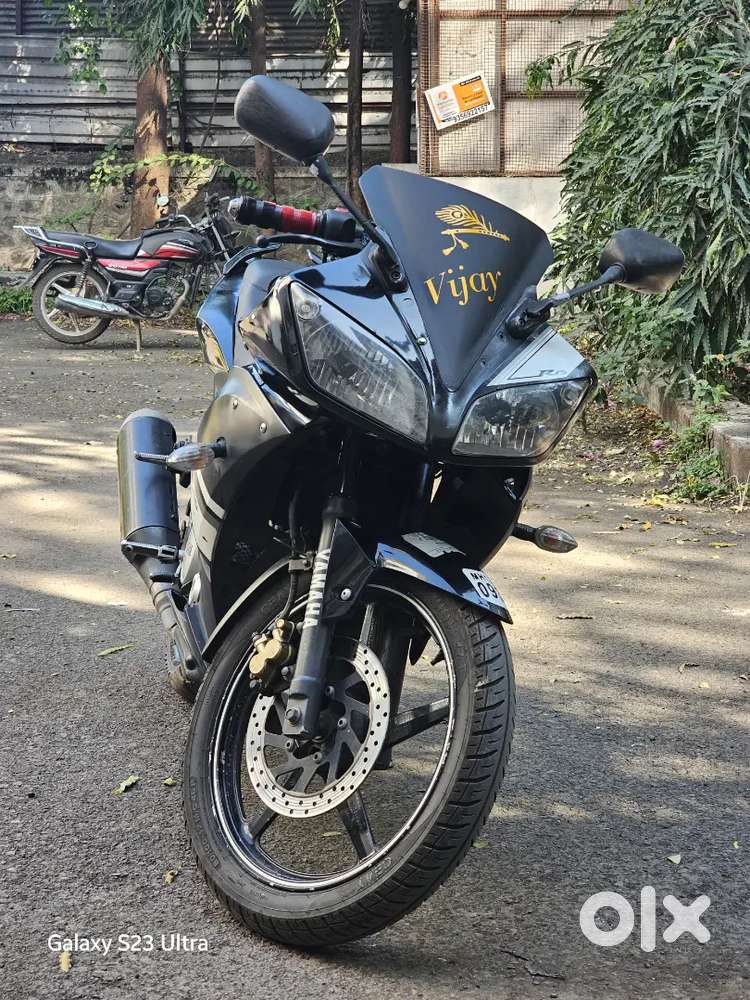Yamaha R15 V1 in best condition 0 maintenance