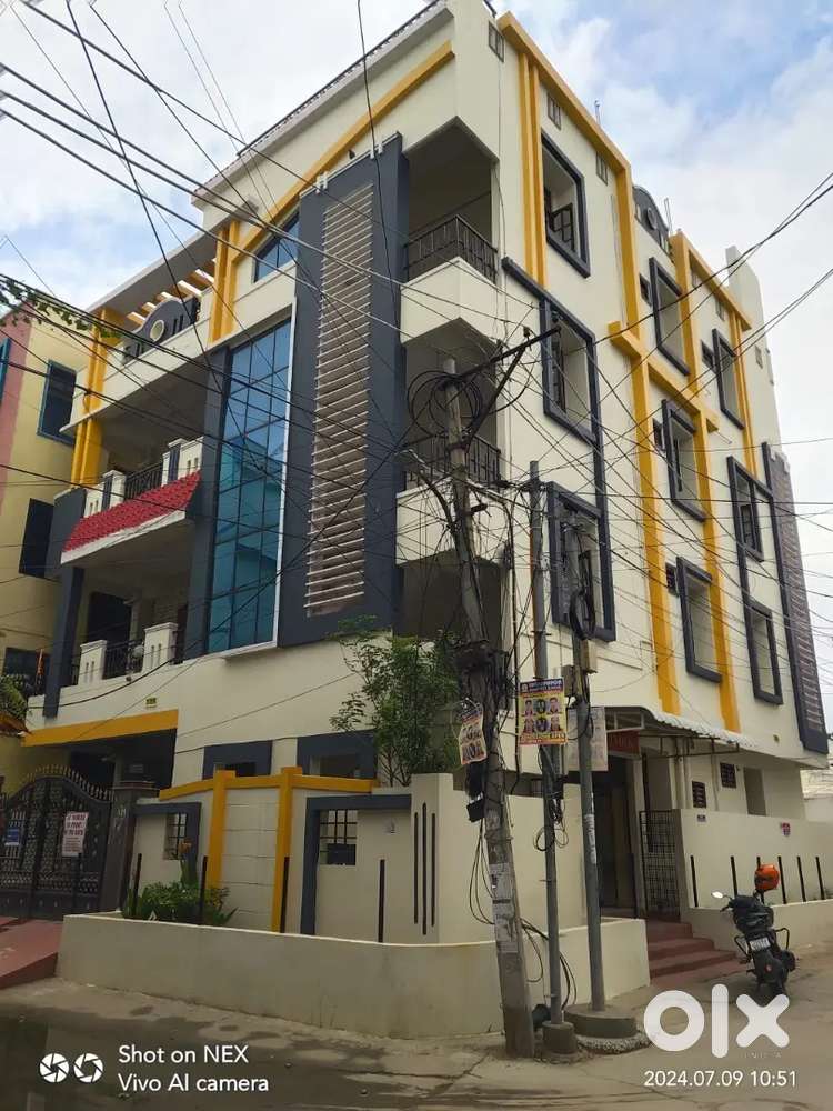 200Yds,G+2+1+Hut in Roof top,90k Rents,1 shutter,Uppal,Fully Furnished