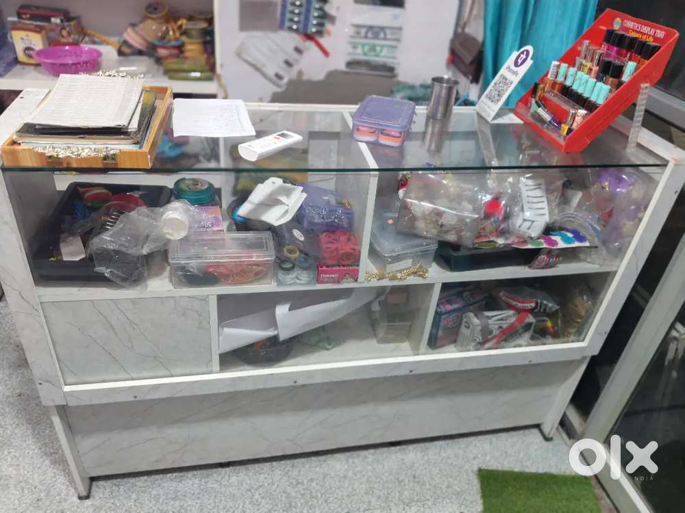 Shop counter