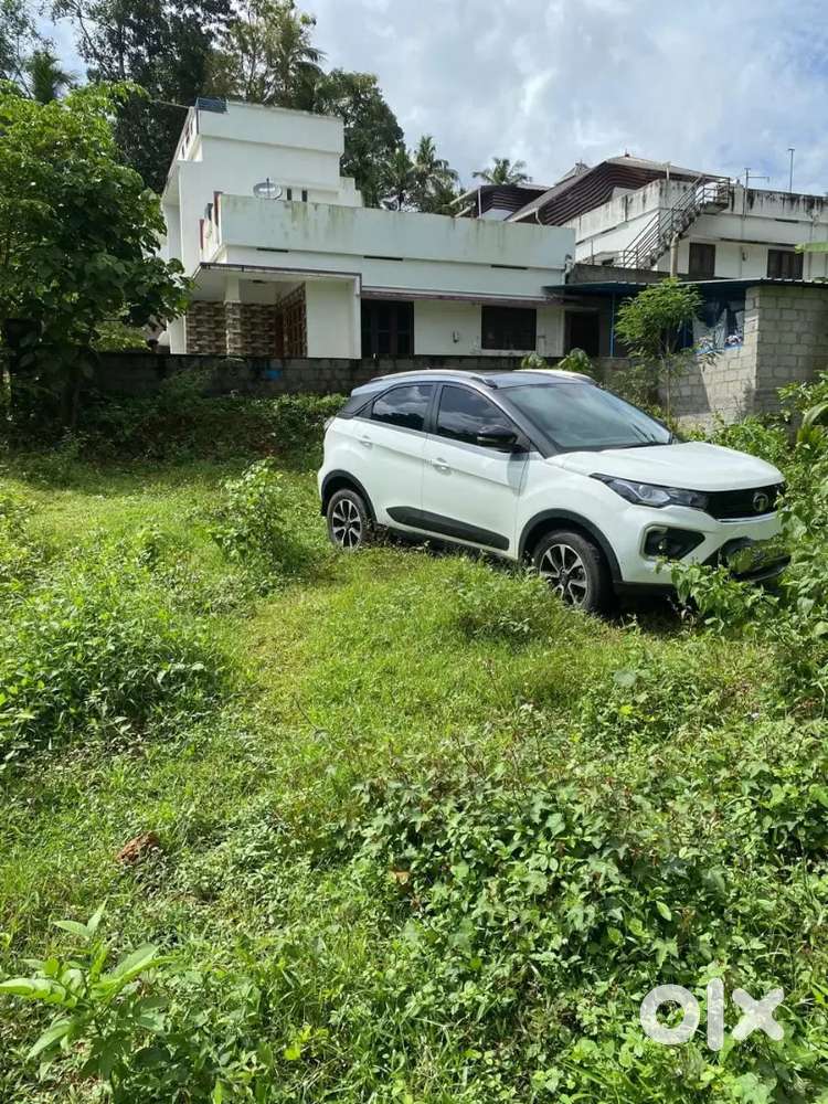 8cent വില്പനക്ക്