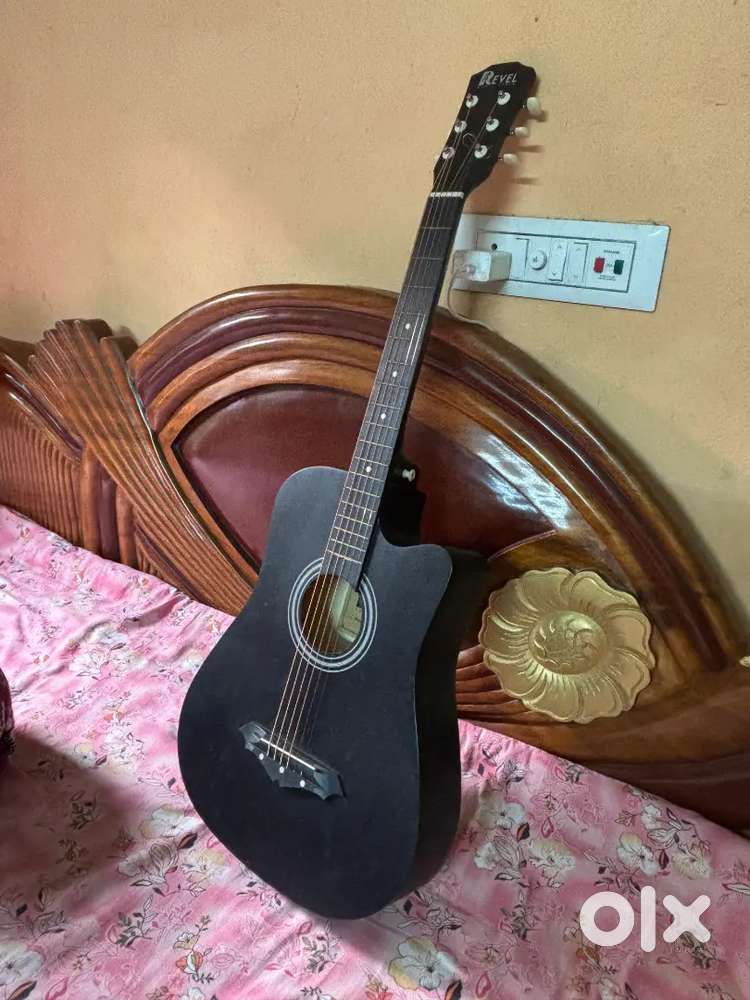 Revel guitar