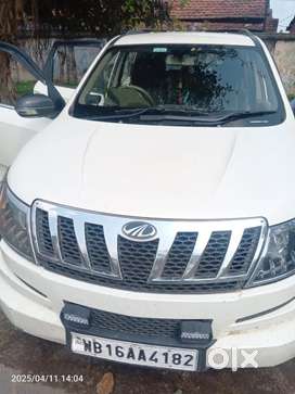 Mahindra XUV500 2012