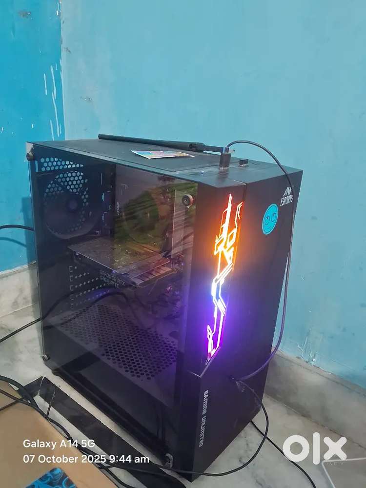 Brand new PC with monitor 27 inch 45k