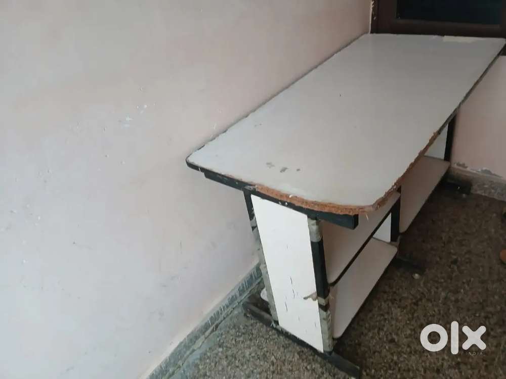 Computer table with ok condition