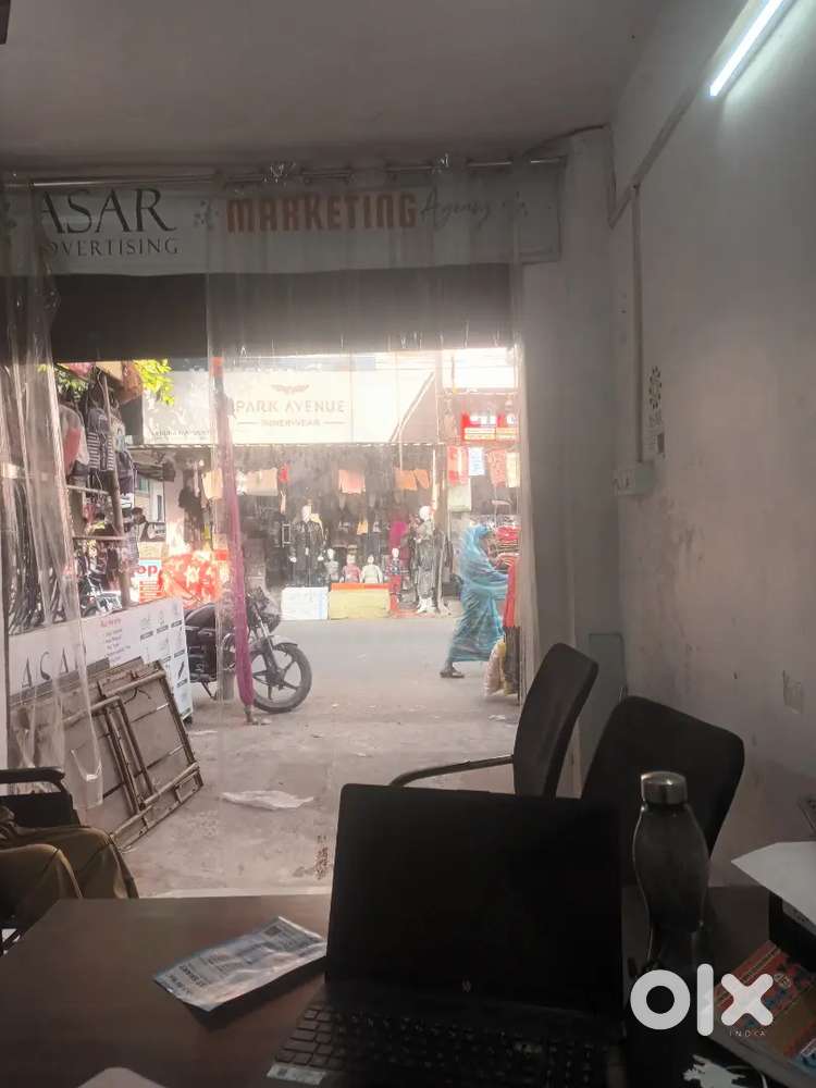 Main Road Shop for rent 18000 only