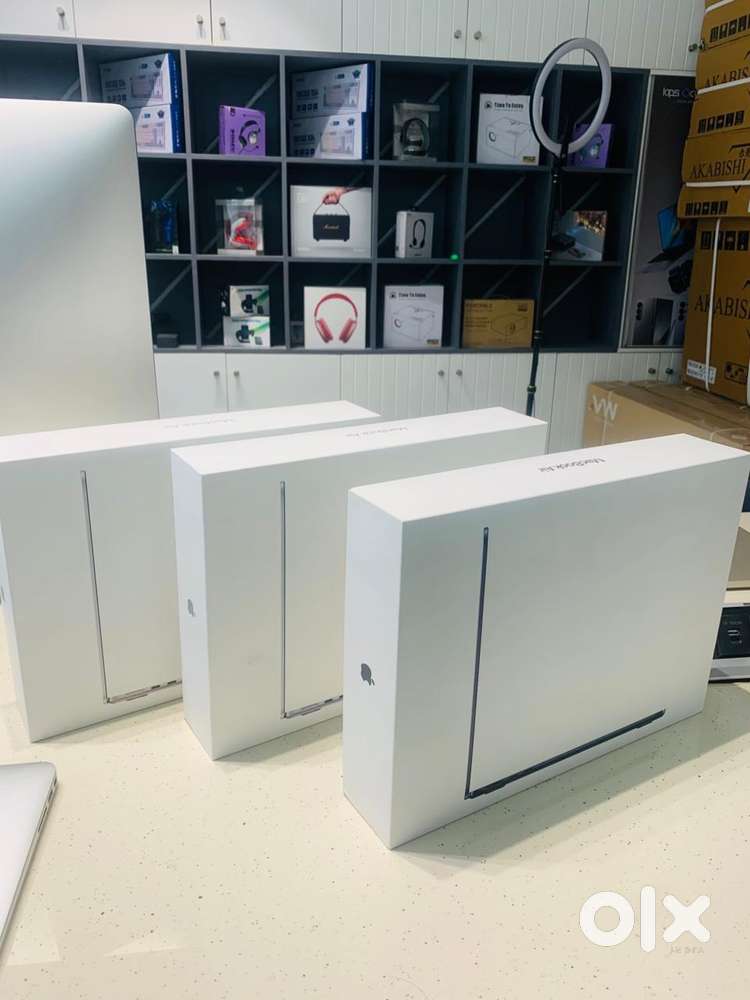 MacBook Air M4 (13-inch) 16GB/512GB PRICE - 84,500/-