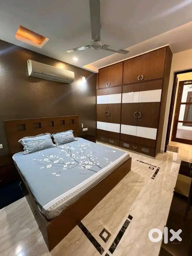 Sector 47 gurgaon Pg Attached washroom, Balcony, parking
