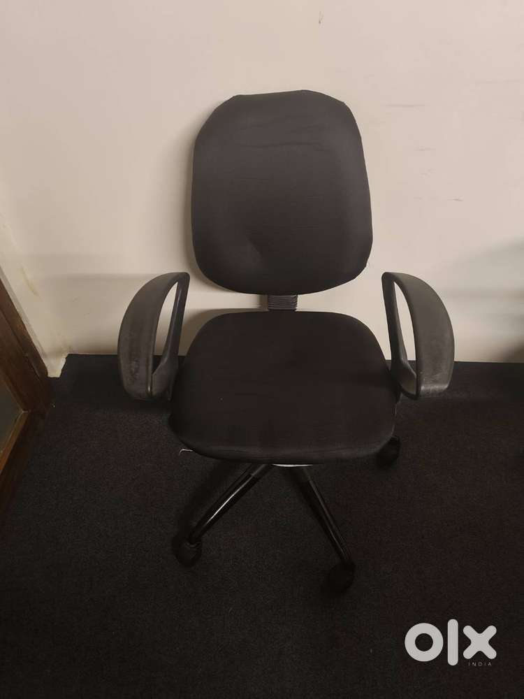 Office Revolving Chair in bulk (11 Nos)