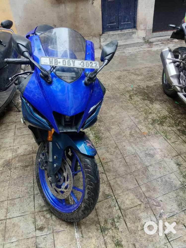 Yamaha R15 v4