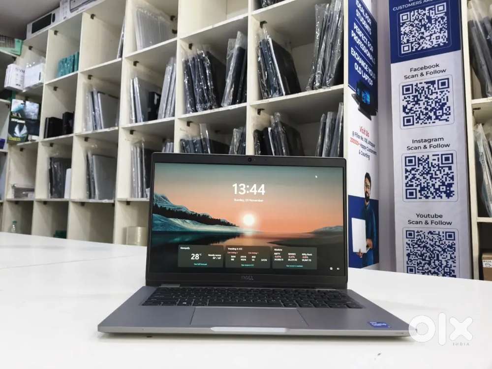 Supper Laptop Dell i7-11th Gen 32GB RAM 512GB SSD 1 Year Warranty