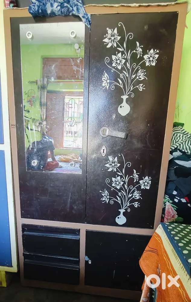 Almari steel for children NIM road Uttarkashi