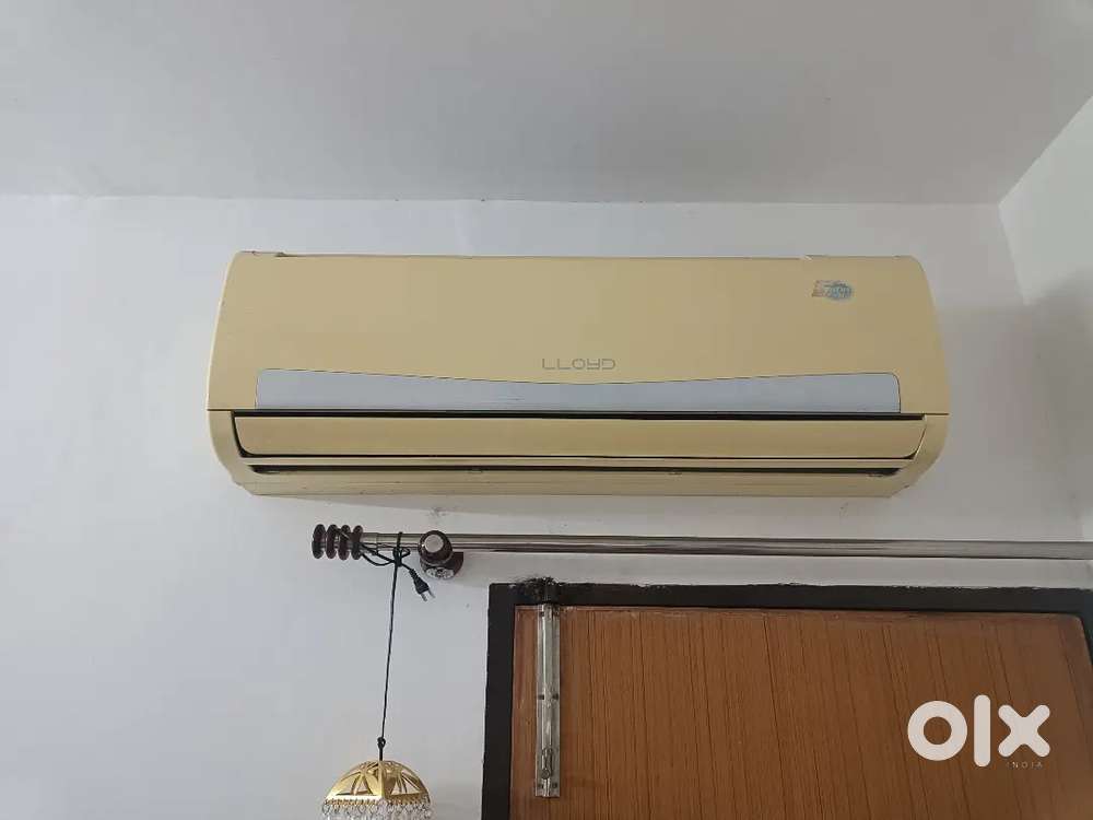 5* Lloyd 1.5 Ton  AC – Gently Used, Working Perfect
