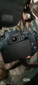 Canon 200D