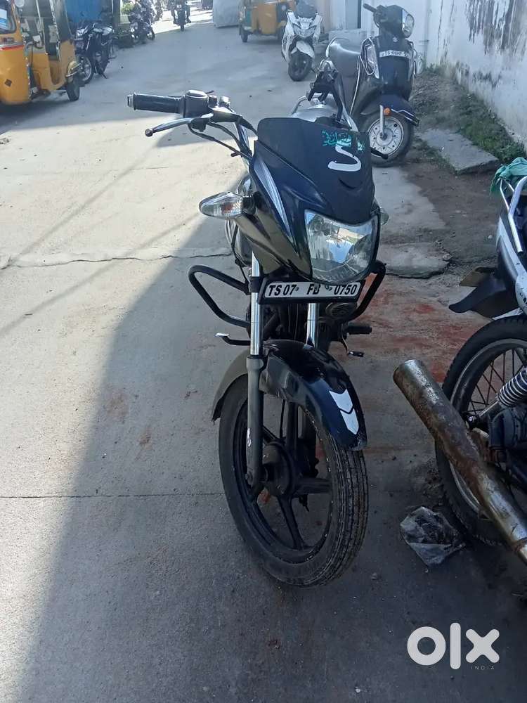 Tvs bike good condition milaga  80 per litre