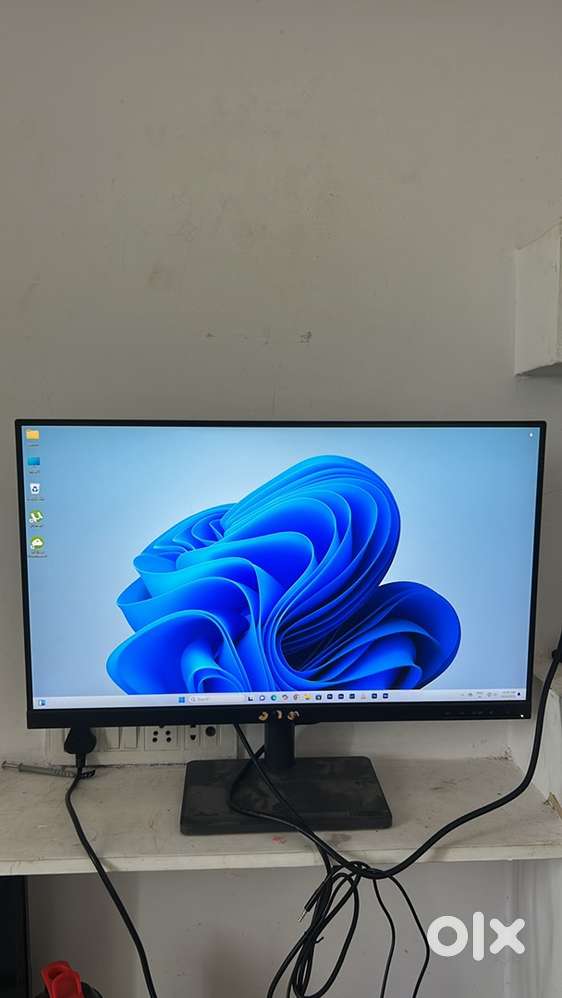 ️Computer Ryzen 7 RTX 3050 32GB RAM Full PC Setup Excellent Condition