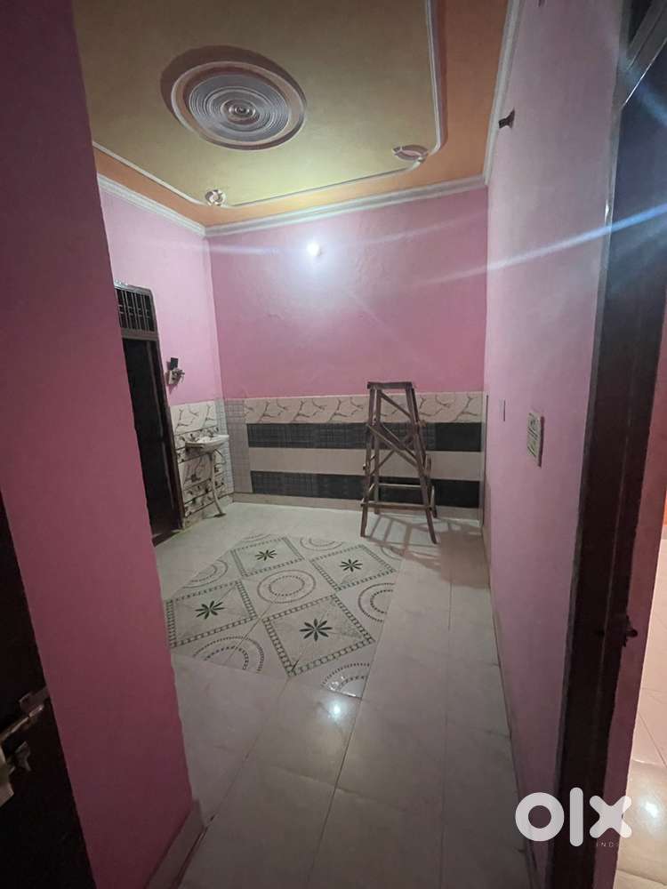 Available flat in L block shastri nagar meerut