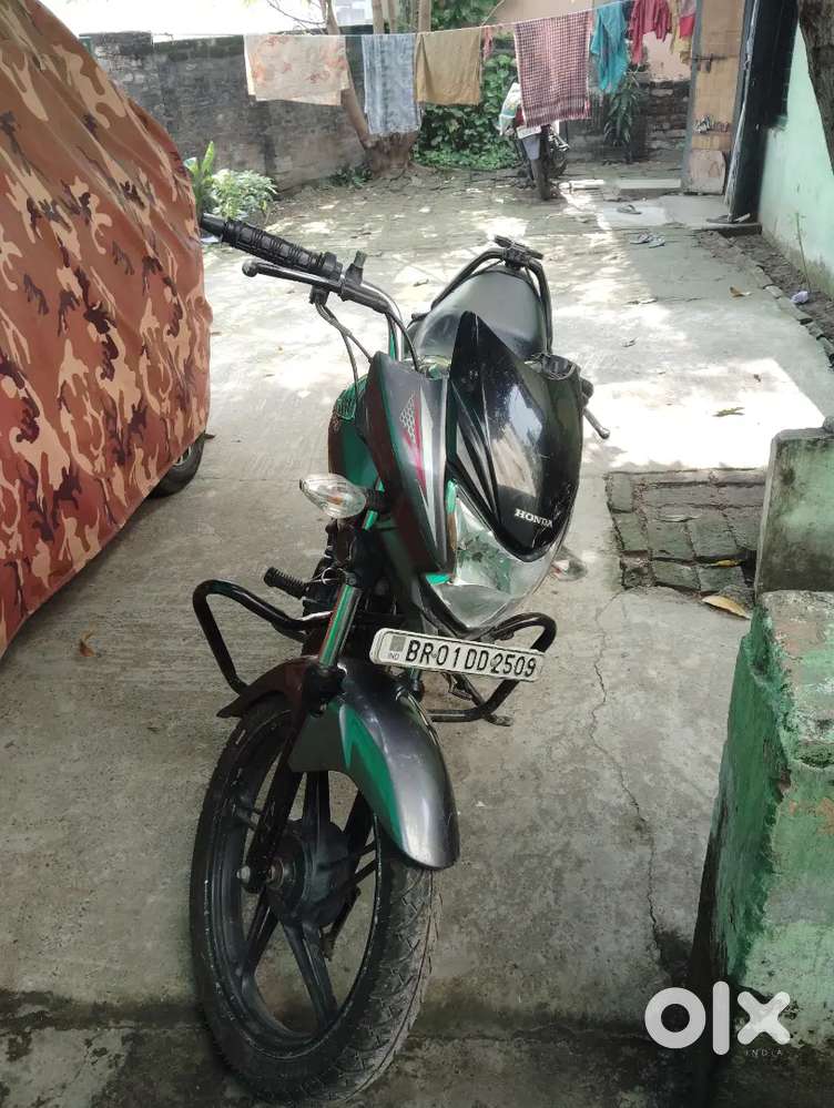 Urgent sell [ CB 125 honda shine ] excellent condition