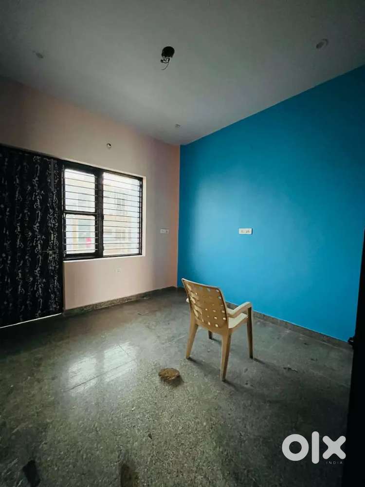 1 bedroom + hall बल्लबगढ़ sec 65-64-62 फ्लोर ब फ्लैट खाली है sec-70