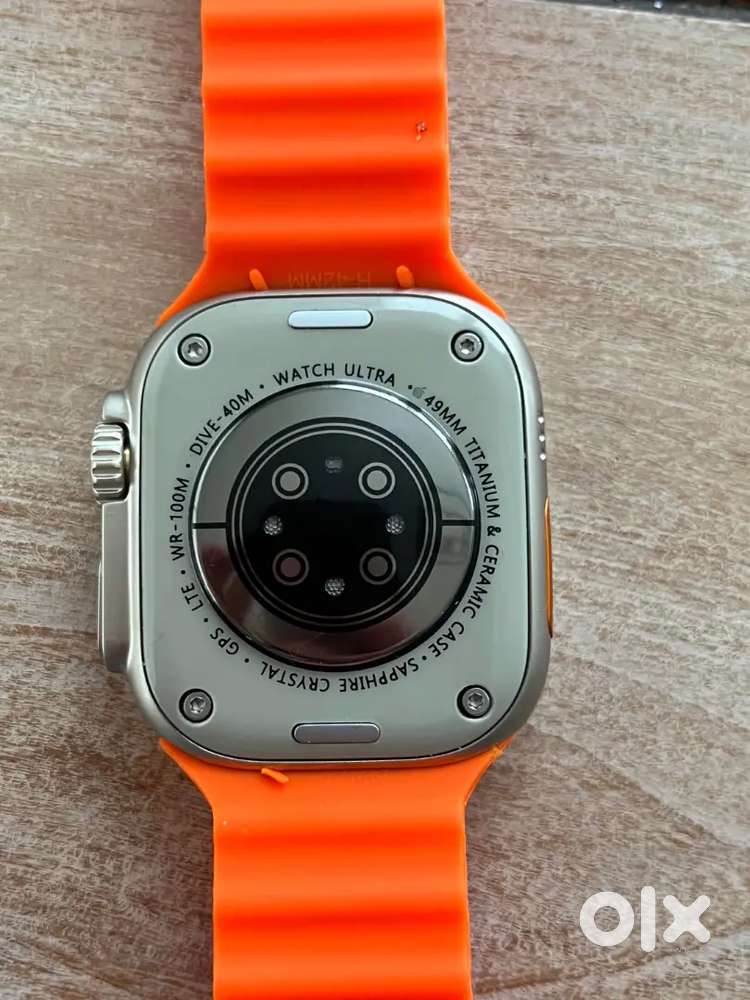 Laptop Apple Watch Master T800 With Charger And Spare Straps Working