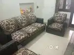 5 Seater Sofa Set With Table
