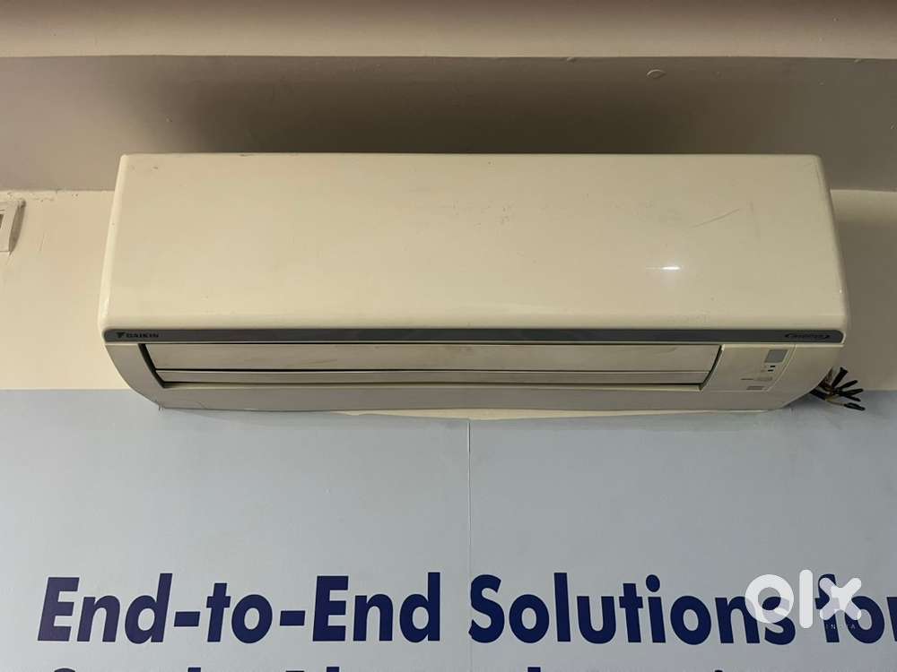Daikin 2 ton split AC excellent condition 4 units available