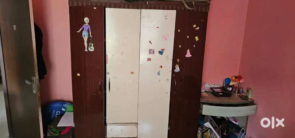 Double deck full size atcched wardrobe