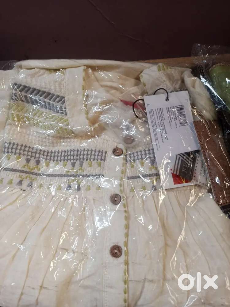 Stock clearance of w kurti skd plazo jaggings í