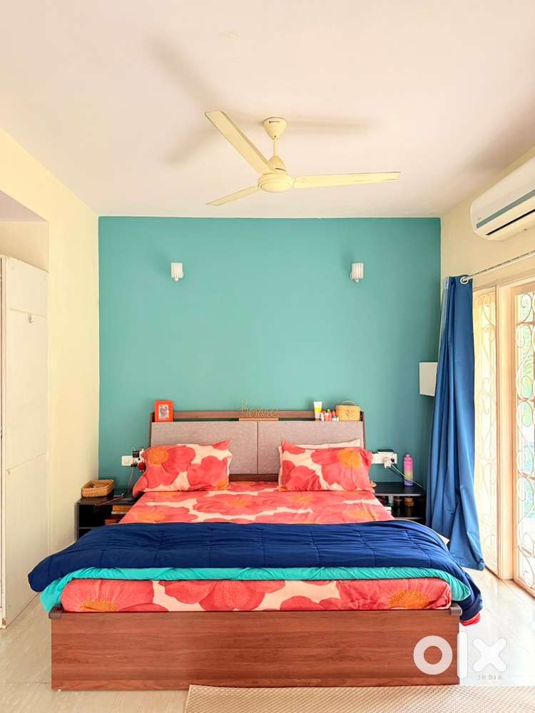 King size Bed + King Size Mattress