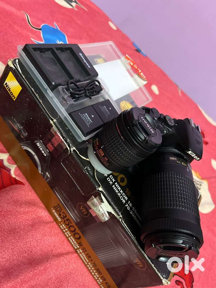 Nikon 3500d 2 lens 2 battery 2 battery 2 charger