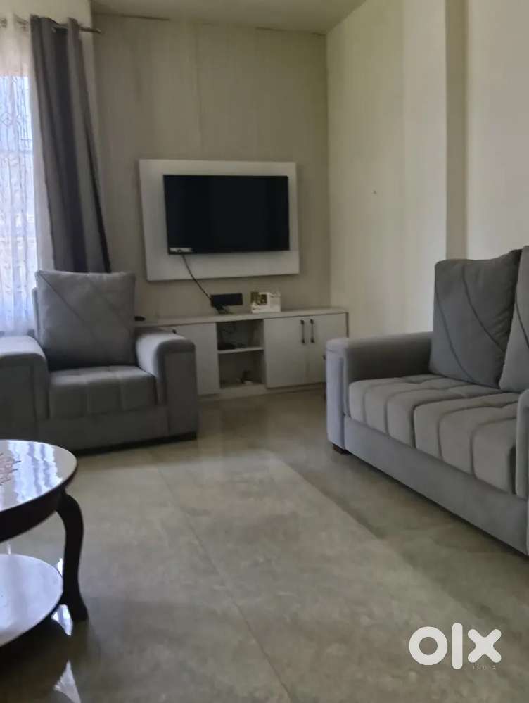 Fully furnished Deluxe 2Bhk flat GS road, near ABC , Guwahati