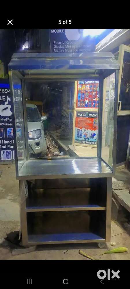 Brand new unused newly chaap counter 3 feet