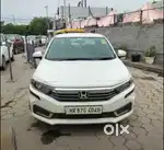 new condition gaadi hai urgent sale karni hai  l
