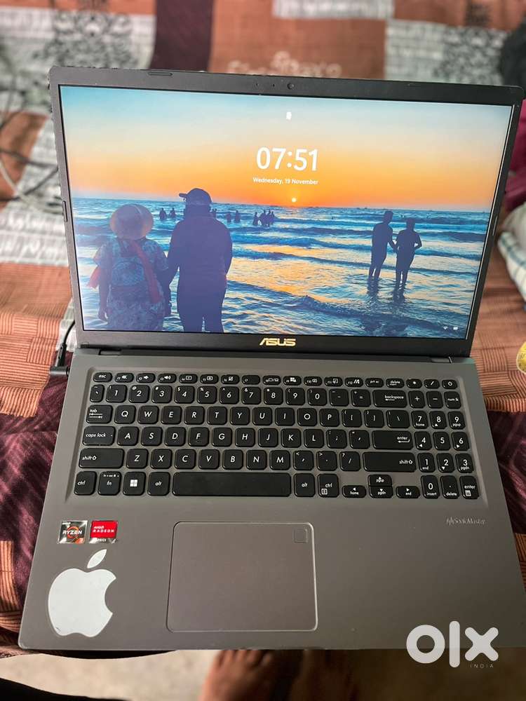 Asus vivobook 15 AMD Ryzen 3