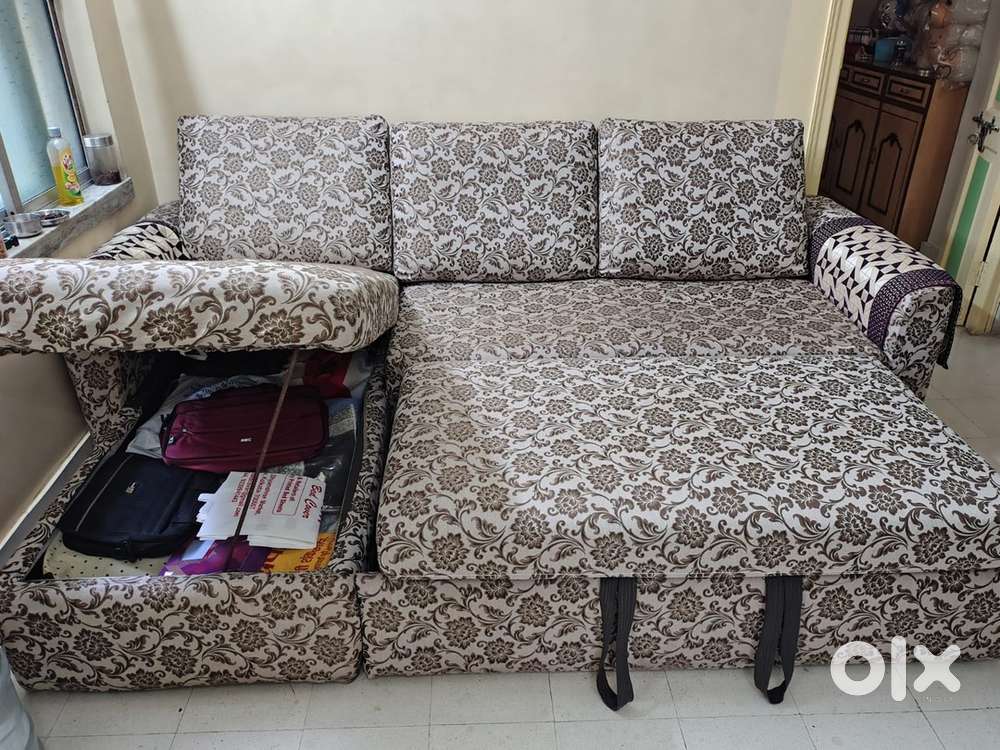 sofa-cum bed with hydraulic storage