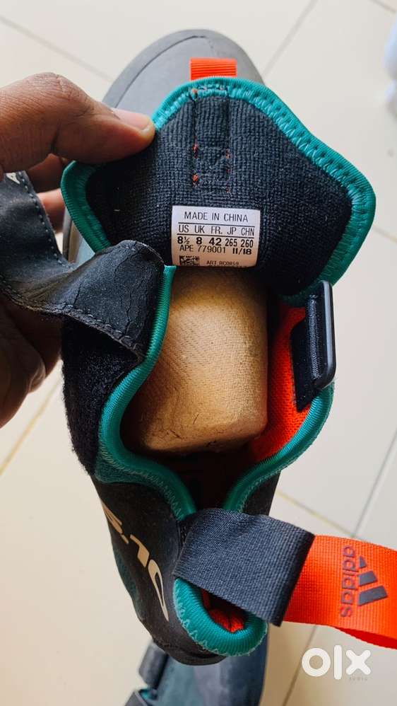 Sports climbing/ Rock climbing shoes