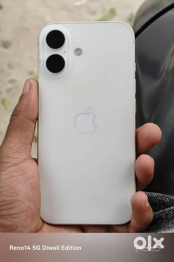 iPhone 16 128 gb white colour with insurance